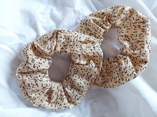 DIY scrunchies